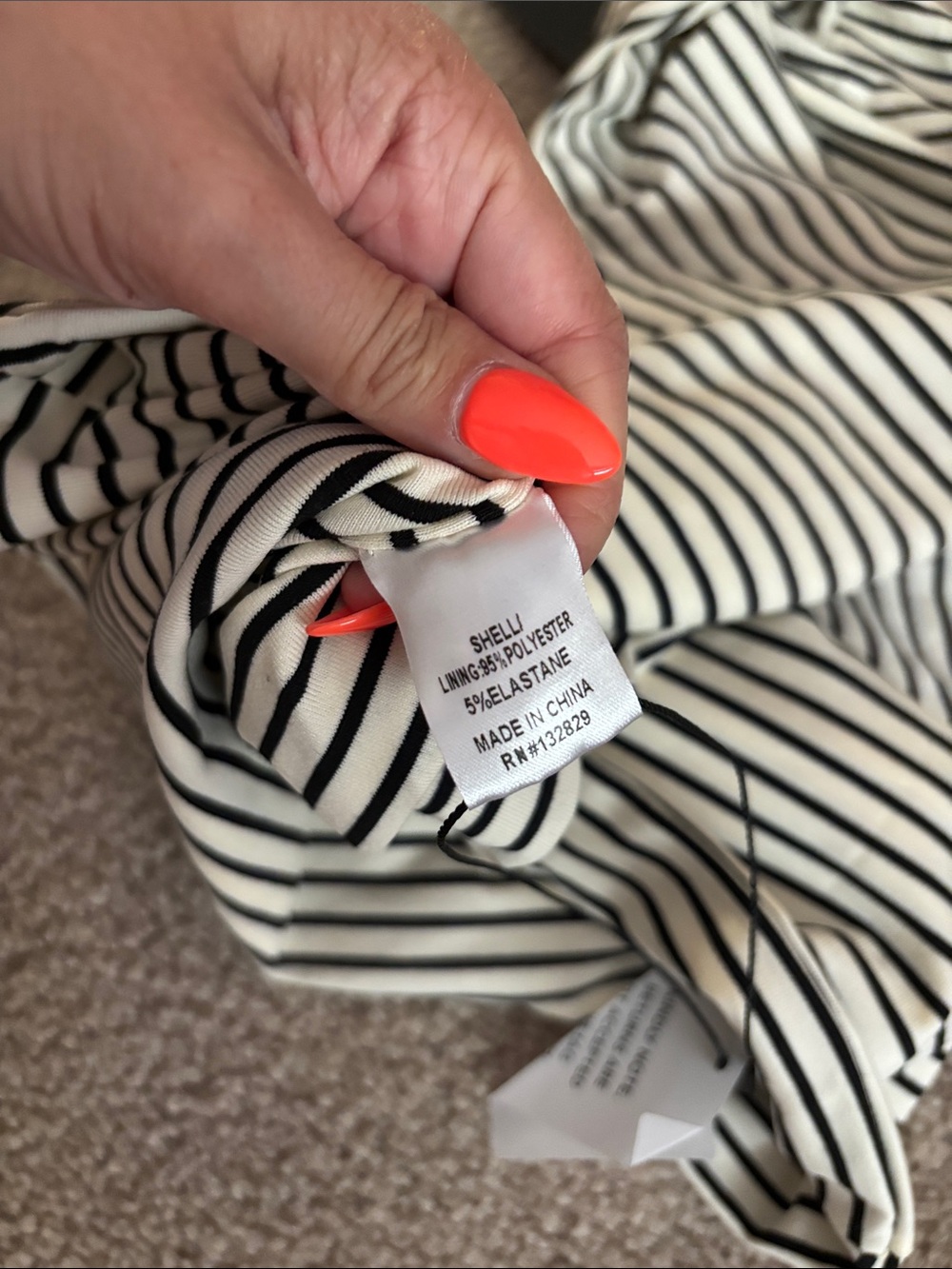 All the Ways Off-Shoulder Black & White Striped Women’s Top size small NWT - Picture 6 of 6